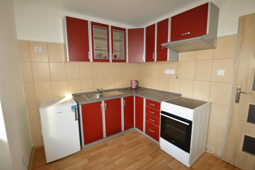 Apartmany - Skolni Chomutov Kültér fotó