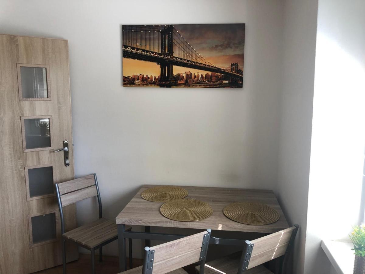 Apartmany - Skolni Chomutov Kültér fotó