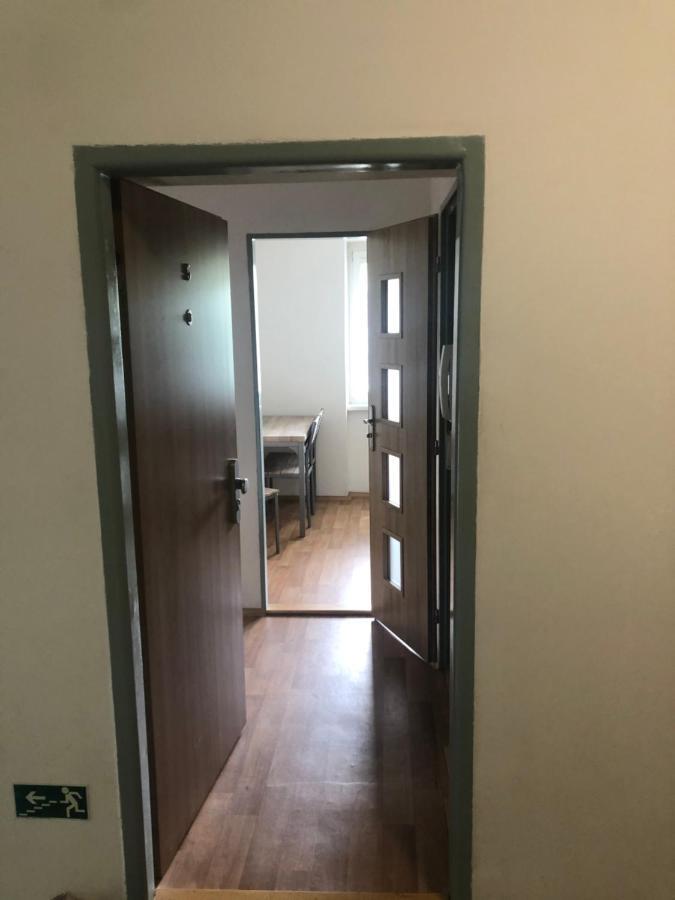 Apartmany - Skolni Chomutov Kültér fotó