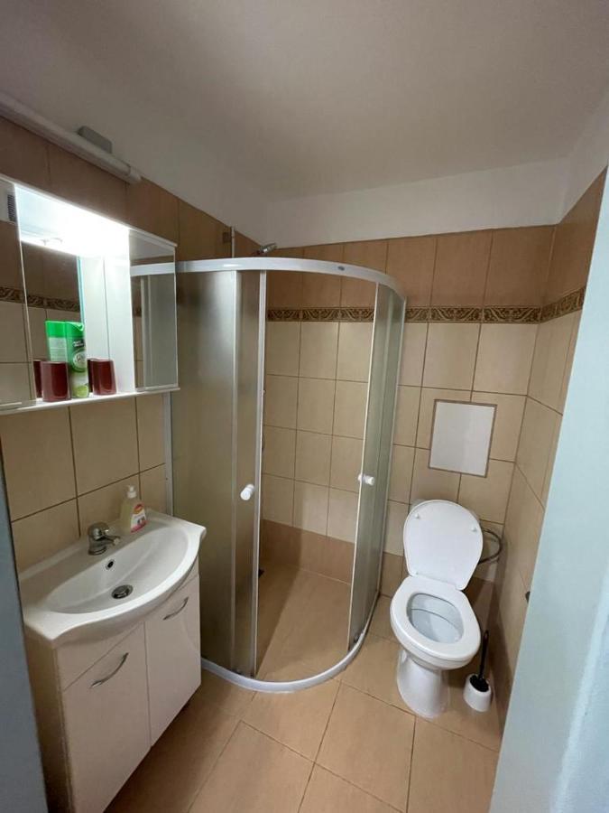 Apartmany - Skolni Chomutov Kültér fotó