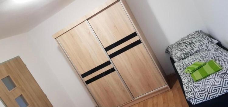 Apartmany - Skolni Chomutov Kültér fotó